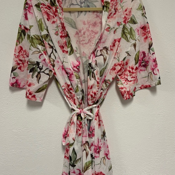 Show Me Your Mumu Brie Robe Pink and Green Floral -One Size - Picture 2 of 4
